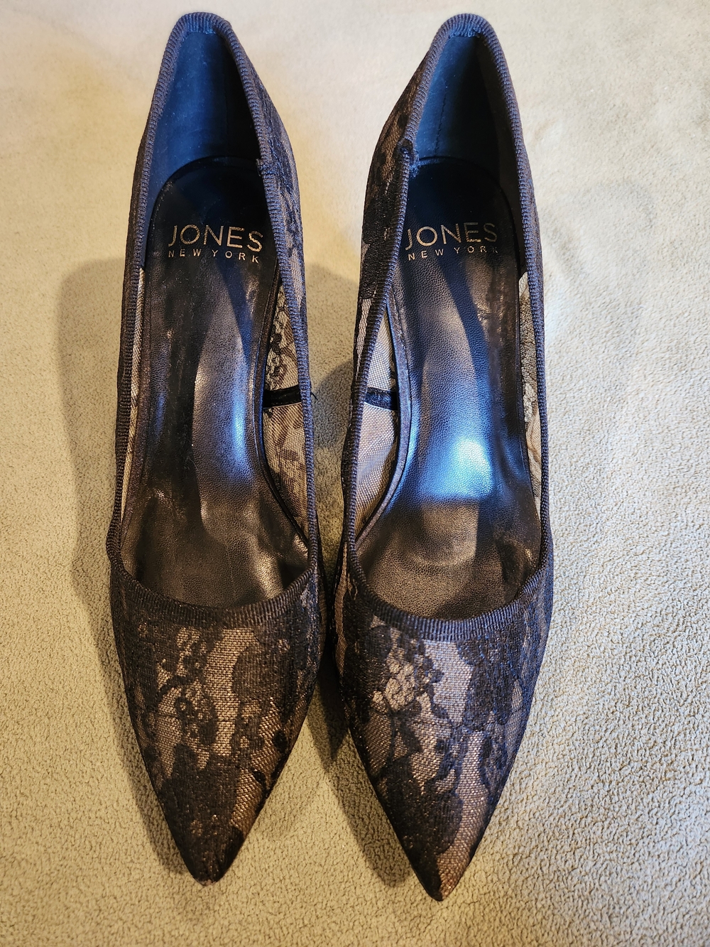 Jones New York Black Lace Pointed-Toe Pumps